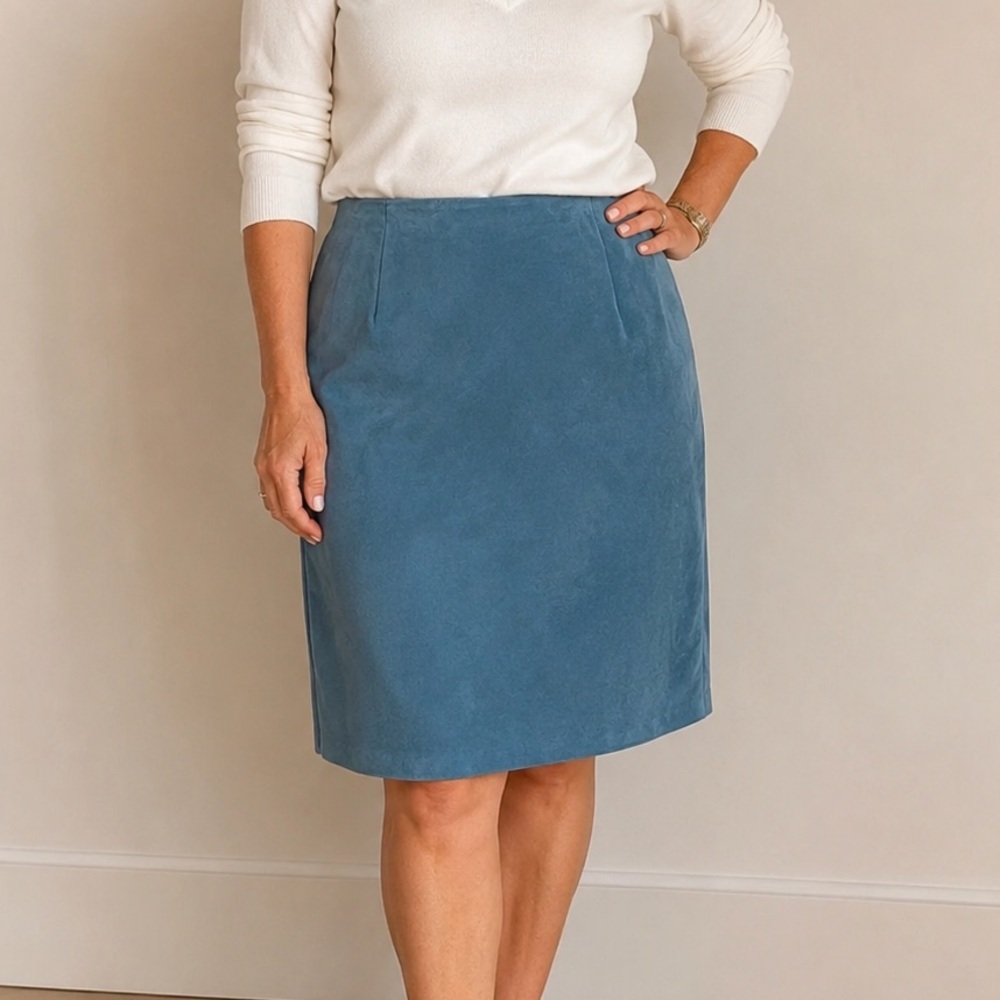 Danier Blue Suede Pencil Skirt Y2K trendy work party school vacation formal